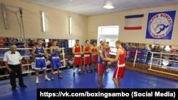Зал у клубі боксу «Таврія» в Сімферополі, де тренувався український боксер Олександр Усик (фото зроблено після окупації Криму Росією)