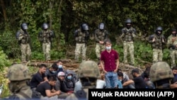 Афганские беженцы доходят до границ Европы. Афганские беженцы, задержанные на границе Польши. 