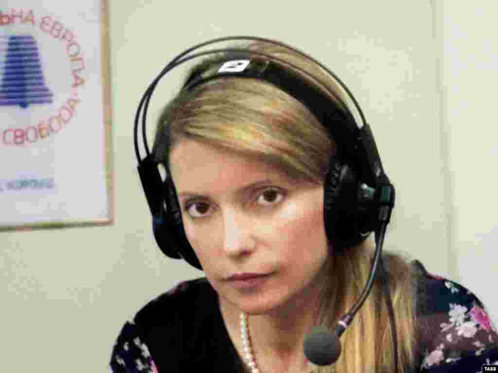 Юлия Тимошенко в студии радио &quot;Свобода&quot;, 2004.
