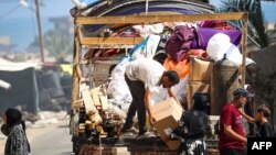 Civilii palestinieni pleacă în grabă din Rafah, pe fondul temerilor că ofensiva israeliană se va intensifica. 