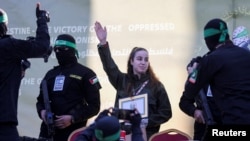 Звільнення Агам Бергер (у центрі), 30 січня 2025 року