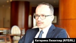 «Атака була на різні міста з різних сторін. Кого евакуйовувати в першу чергу і куди – питання було відкритим» – міністр юстиції Денис Малюська. Прага, 12 липня 2022 року