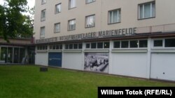 Intrarea în tabară.