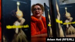 Fjolla Muhaxhiri- Augusholli, autore e librit “Mbretëresha e Natës”