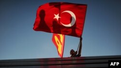 Turska: Demonstranti ne odustaju