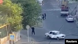 Imagini surprinse de martorii oculari în timpul atacului din Daghestan. 