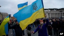 Ватикандын Ыйык Петр аянтына чыккандар, 10-март, 2024-жыл