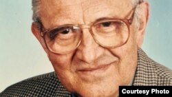 Юрій Бача (1932–2021) – український громадсько-культурний діяч на Пряшівщині. Письменник, публіцист і літературний критик, педагог, науковець-україніст, професор з української літератури. Лауреат Міжнародної літературної премії імені Богдана Лепкого 