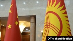Кытай менен Кыргызстандын туулары.