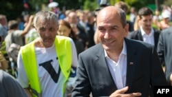 Янез Янша очолює Словенську демократичну партію, яка, за прогнозами, може перемогти на парламентських виборах