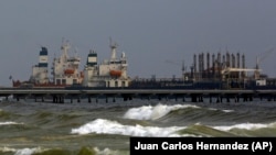 Ирандык танкер Венесуэланын жээгинде. 25-май 2020-жыл