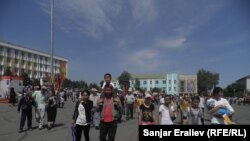 Празднование дня Победы в Оше, 9 мая 2012 года.