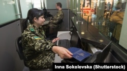 Робота прикордонників в аеропорту «Бориспіль»