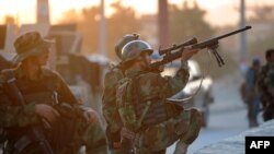 Ооганстандын мурдагы улуттук армиясынын тандалма бөлүгү барымтадан бошотуу операциясы маалында. Архивдик сүрөт