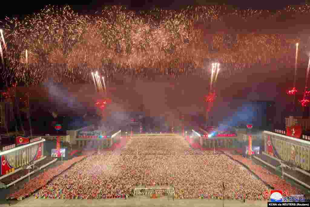 Az évfordulót tűzijátékkal koronázták meg