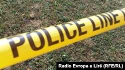 Një person është arrestuar në lidhje me incidentin, ndërsa dy të tjerë janë në arrati. (Fotografi ilustruese).