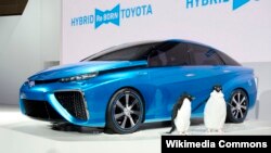 A Toyota hirdogéncellás kocsija, a Mirai, amelyet 2013-ban mutattak be a tokiói autószalonon