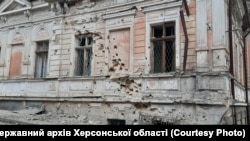Корпус Херсонского областного архива после обстрела россййскими войсками в ночь на 3 февраля 2023 года
