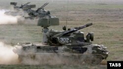 Частину навчань планують провести на російському полігоні «Ашулук» (на фото)