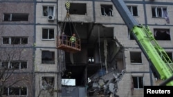 Нсслідки російського удару по багатоповерхівці в Дніпрі, 8 листопада 2025 року