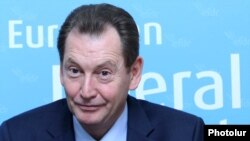 Europarlamentarul Graham Watson, liderul Partidului European Liberal Democrat şi Reformist