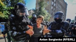 Над 350 са арестуваните по време на протеста в Москва