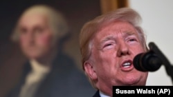 Donald Trump vorbind vinieri 13 aprilie la Casa Albă despre riposta americană militară americană la atacul chimic al armatei siriene din 7 aprilie.