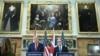 Prim-ministrul britanic Keir Starmer și președintele american Donald Trump participă la o conferință de presă comună după întâlnirea de la Chequers, în Aylesbury, centrul Angliei, pe 18 septembrie 2025, în a doua zi a celei de-a doua vizite de stat a președintelui american.