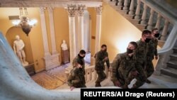 A Nemzeti Gárda egységei még mindig őrzik a Capitoliumot