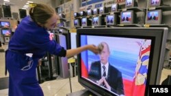 Без шума и пыли. Владимир Путин в прямом эфире