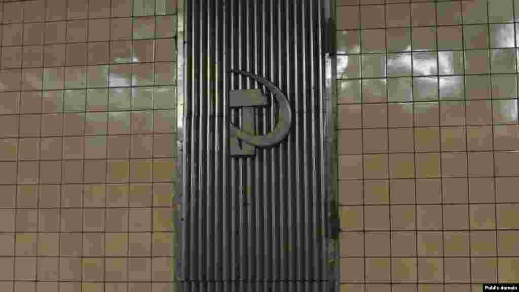 Станція метро &laquo;Берестейська&raquo;