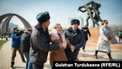 Бишкектеги Жеңиш аянты. 2020-жылдын 8-марты