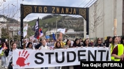 'Sloboda vlada čaršijom': Protest na poziv studenata u blokadi u Novom Pazaru