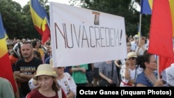 Protest împotriva legii carantinei la București