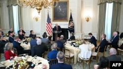 ترامپ در ضیافت صبحانه با سناتورهای جمهوری‌خواه در کاخ سفید