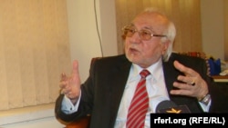 قاسمیار: ځیني وختونه ضد او نقیضې څرګندونې کېږي.