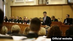 Članovi Vlade pred Saborom