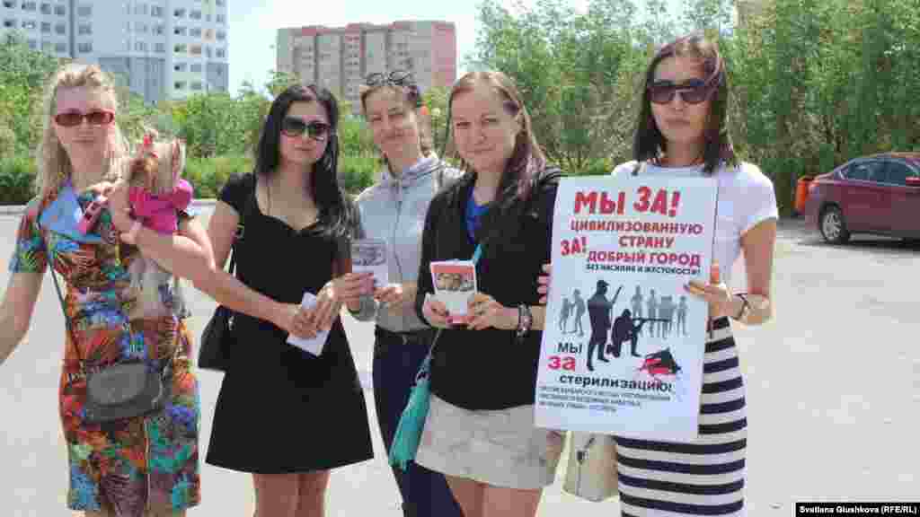 Акцияға қатысушылар азаматтарды өз үй жануарлары үшін жауапкершілікті сезініп, оларды қараусыз қалдырмауға шақырады.