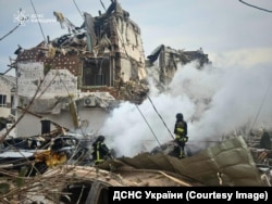 Наслідки російського повітряного удару по Петропавлівській Борщагівці. Київщина, Україна. 28 вересня 2025 року