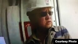 Сотрудник отдела кадров «ЛУКОЙЛ Узбекистан Оперейтинг Компани» назвал человека на видео, которые использует нецензурные выражения, главным энергетиком компании Иваном Шиловым.