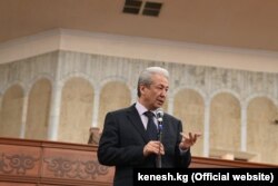 Адахан Мадумаров.