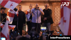 Паата Манджгаладзе, Паата Бурчуладзе, Муртаз Зоделава та Лаша Берідзе на акції 4 жовтня