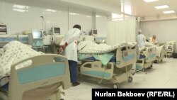 Бишкектеги менчик ооруканалардын бириндеги кайра жандандыруу бөлүмү.