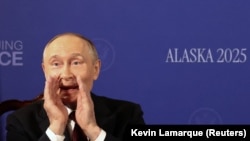 Очільник Росії Путін під час переговорів із президентом США Дональдом Трампом. Аляска, 15 серпня 2025 року