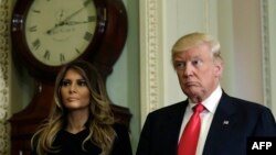 АКШ президентине шайланган Дональд Трамп жана жубайы Мелания Трамп. 