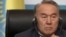 Нұрсұлтан Назарбаев, Қазақстан президенті онлайн сұхбат беріп отыр. Астана, 7 маусым 2007 жыл