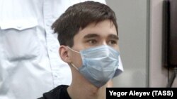 Ilnaz Galyaviyev attends a court hearing in Kazan in May 2021.