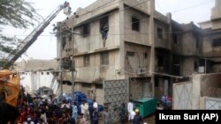 Прессекретар уряду провінції Муртаза Вахаб заявив, що поліція проведе розслідування за фактом пожежі