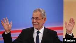 Alexander Van der Bellen
