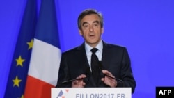 Кандидат в президенты Франции Франсуа Фийон